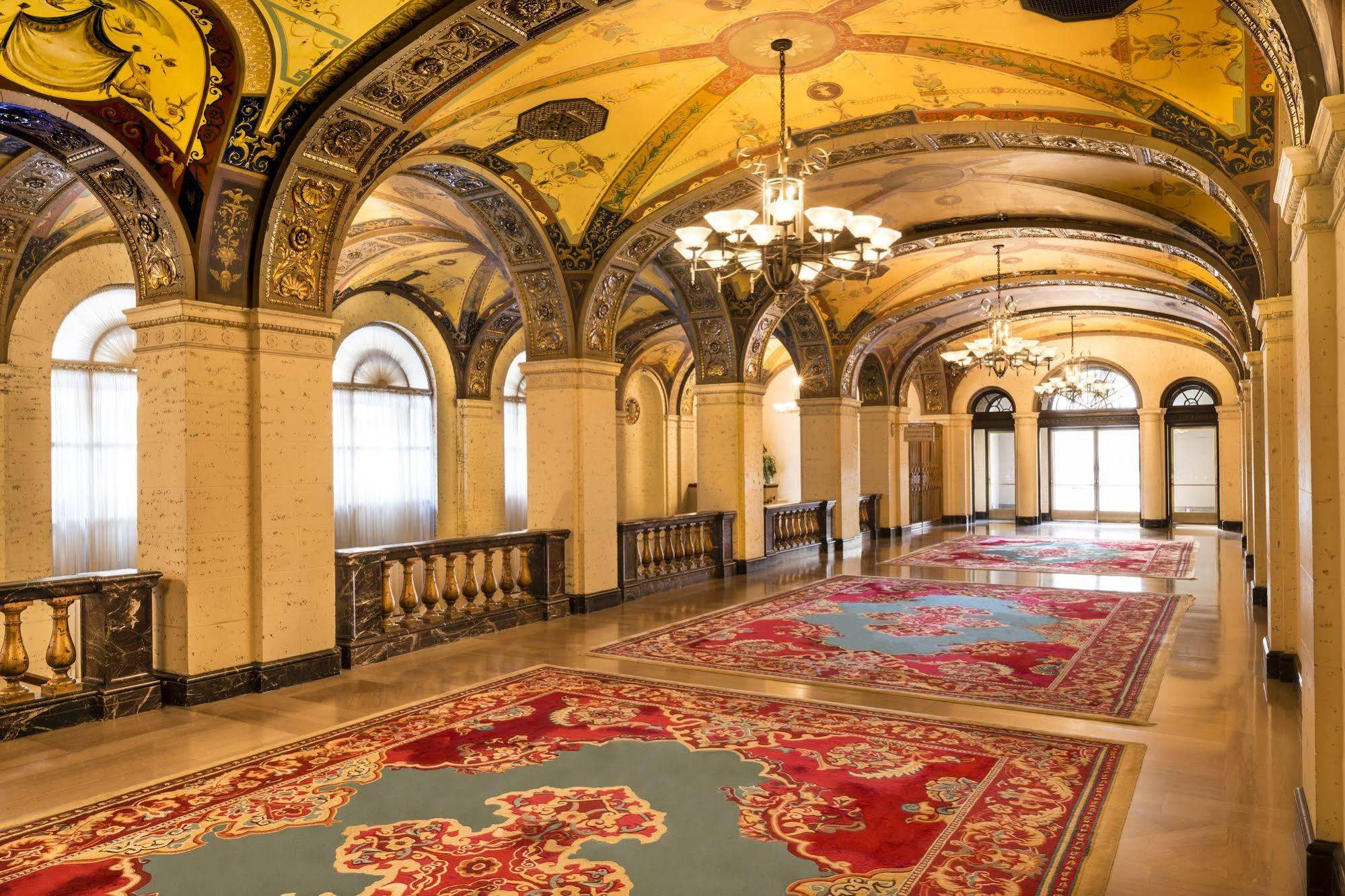 The Biltmore Los Angeles Hotel Exterior photo